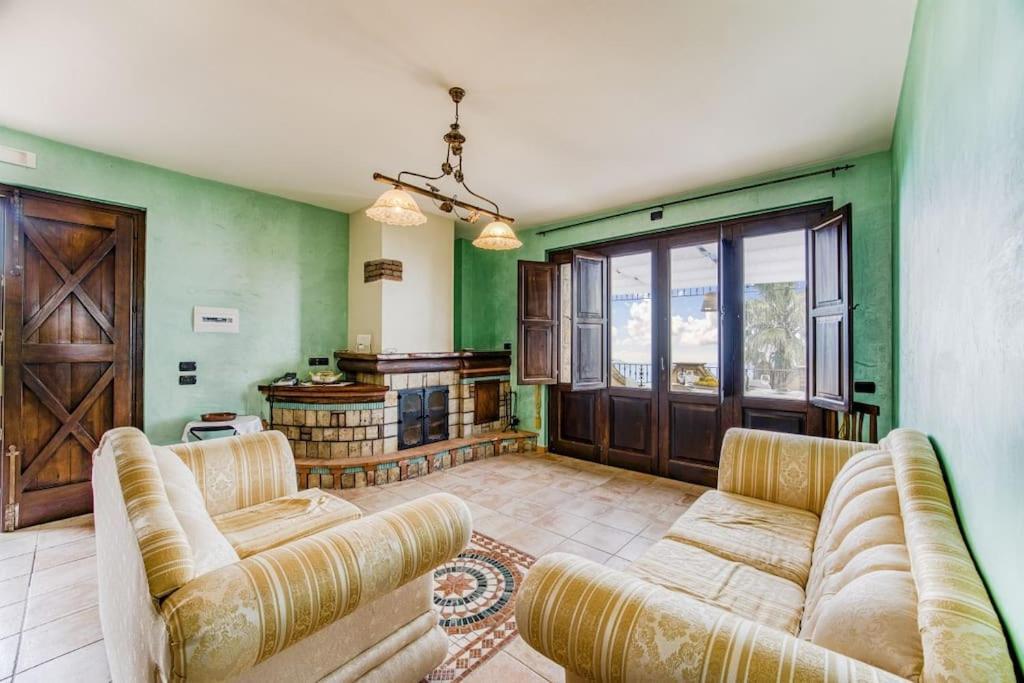 La Villa Di Nonna Angela Pisciotta Exterior foto